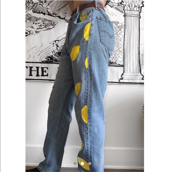 SOLD VINTAGE LEVI’s 505 Jeans With Lemon Print - Picture 2 of 4